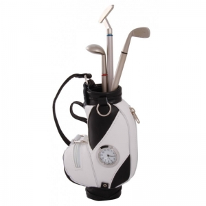 Bolsa de golf en curpiel con plumas metálicas y reloj integrado
