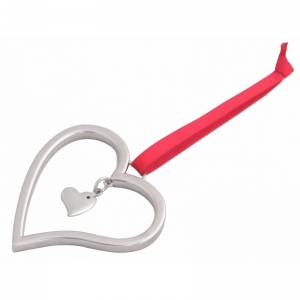 Figura metálica en forma de corazón cromada color gris con rojo