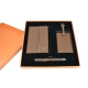 Set palmero de libreta bolígrafo e identificador color café y gris
