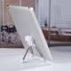 Base o soporte de escritorio para celular Seginus trípode con limpia pantalla