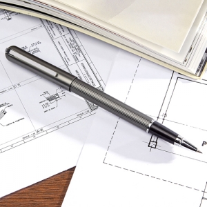 Bolígrafo tipo roller ball de aluminio HOUSTON, incluye estuche.