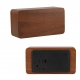 Reloj digital con apariencia de madera