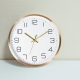 Reloj pared 30 cm Arillo de aluminio color dorado y protección de cristal