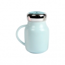 Taza de cerámica con tapa capacidad 450 ml colores: azul, beige y rosa.