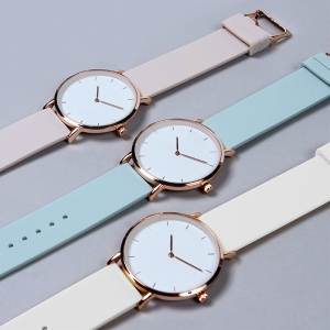 Reloj de pulso unisex correa silicon color y maquinaria japonesa