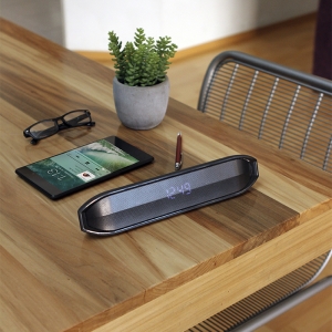 Bocina bluetooth radio FM y reloj recargable