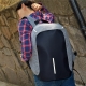 Mochila o back pack anti robo bolsillos ocultos puerto USB