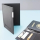 Carpeta porta pasapote Takayama Chisaii