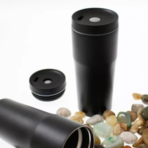 Termo Scandia 450 ml superficie Rock y botón de seguridad