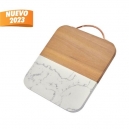 Tabla de cocina con asa metálica