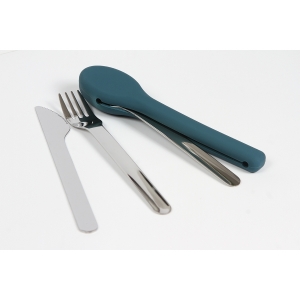 Juego de cubiertos fabricado en acero inoxidable