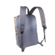 Mochila compacta estilo casual, cuenta con bolsa frontal