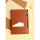 Elegante libreta hecho de poliuretano con cartulina