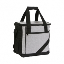 Hielera con interior hecho de poliéster y forro