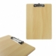 Sujeta papeles hecho de madera con clip de metal