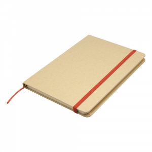 Libreta elaborada con cartón y papel