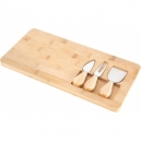 Tabla de quesos elaborado de bambú
