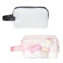 Cosmetiquera rectangular con acabado frost y asa de plástico Anin