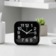 Reloj de escritorio cuadrado con alarma de plástico Tidara